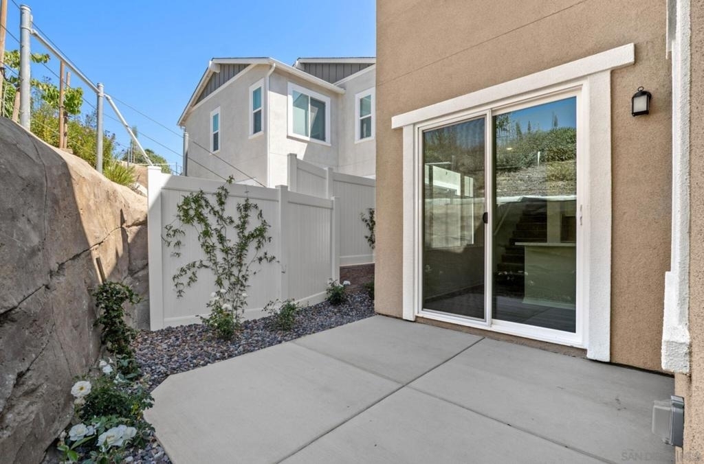 1523 Wingwood - Photo 10
