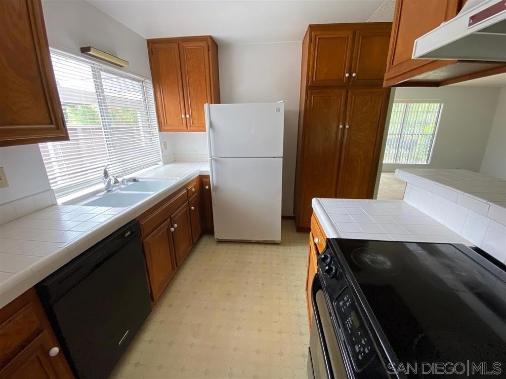 4354 Vision Dr - Photo 5