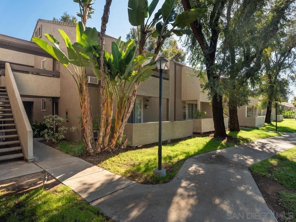 1350 N Escondido Blvd - Photo 0