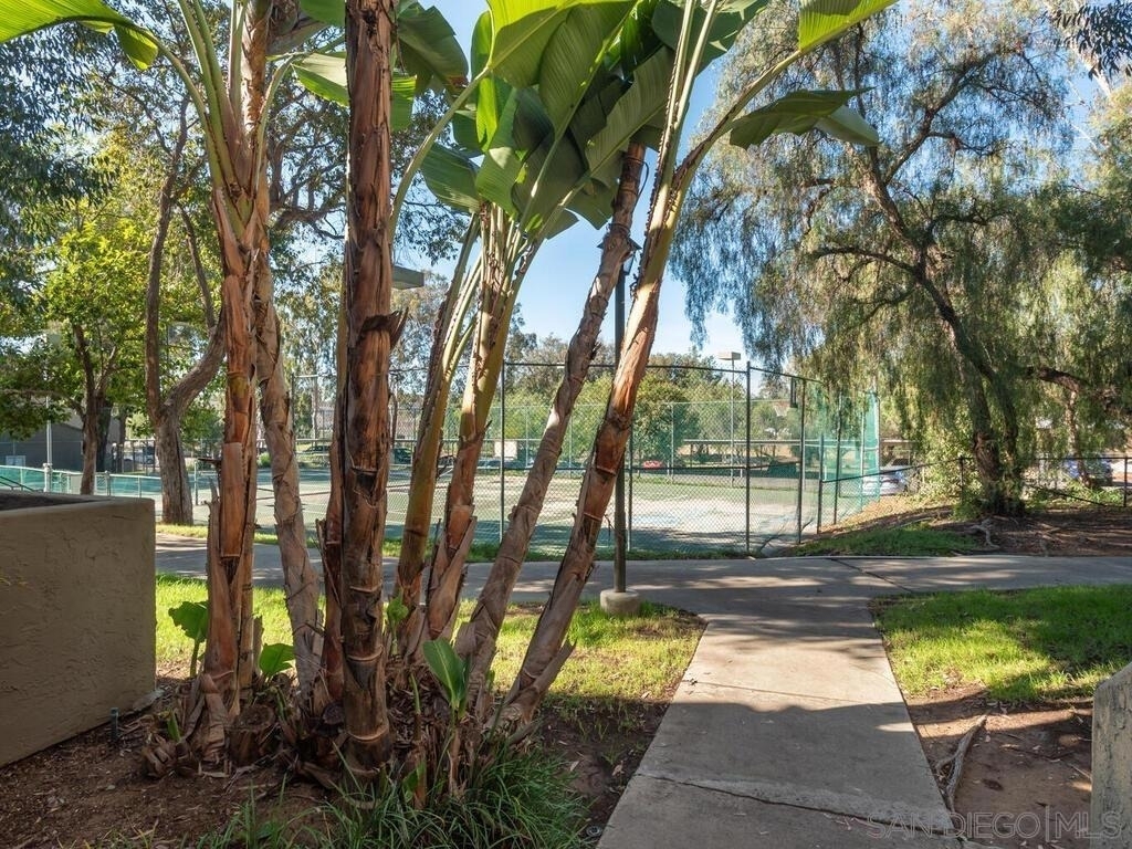 1350 N Escondido Blvd - Photo 11