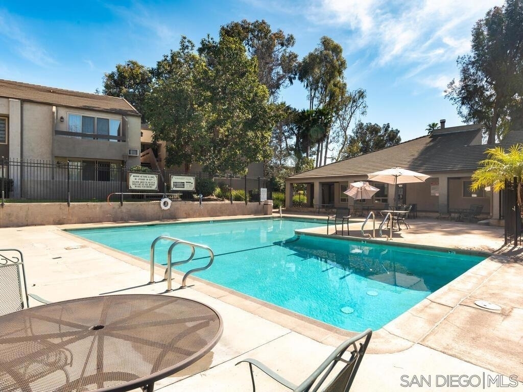 1350 N Escondido Blvd - Photo 17