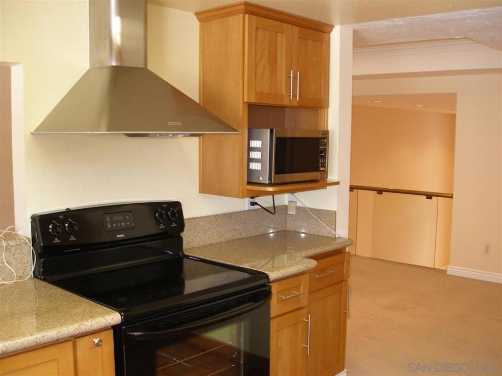 4082 Mahaila Avenue - Photo 3