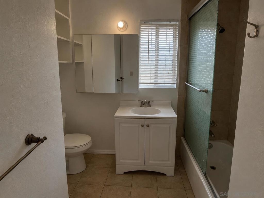 950 E Washington Ave - Photo 12
