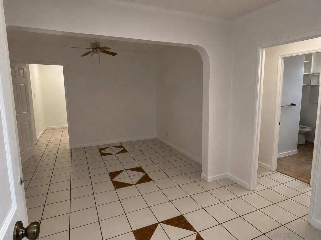 950 E Washington Ave - Photo 3