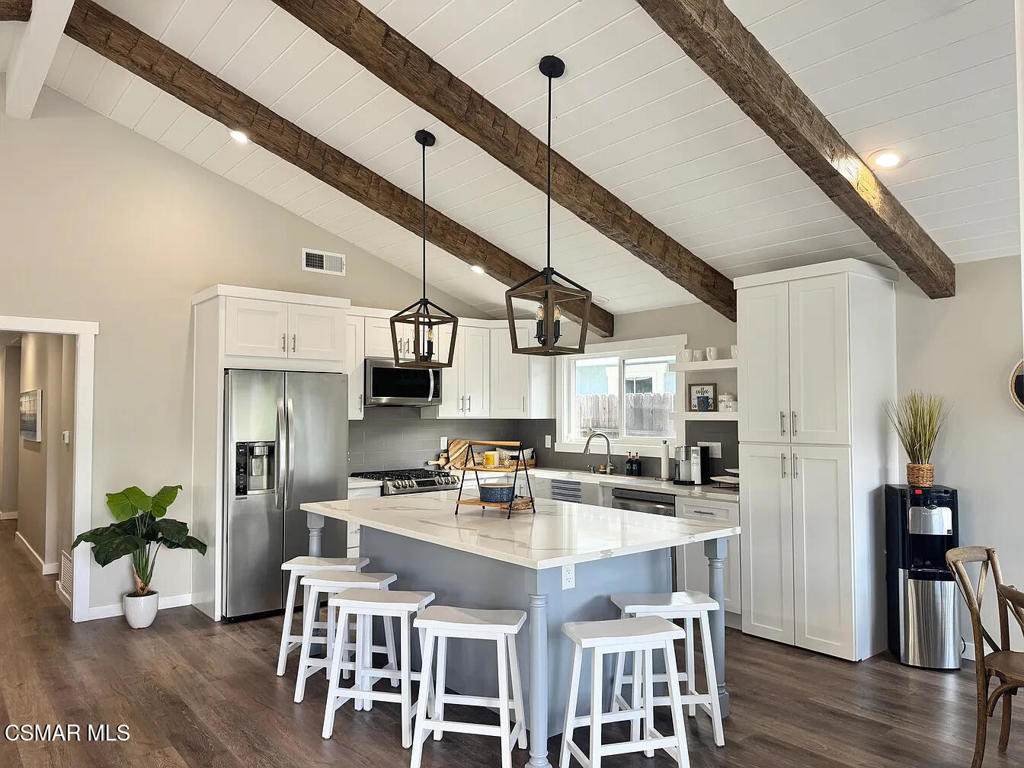 5033 Island View Street - Photo 2