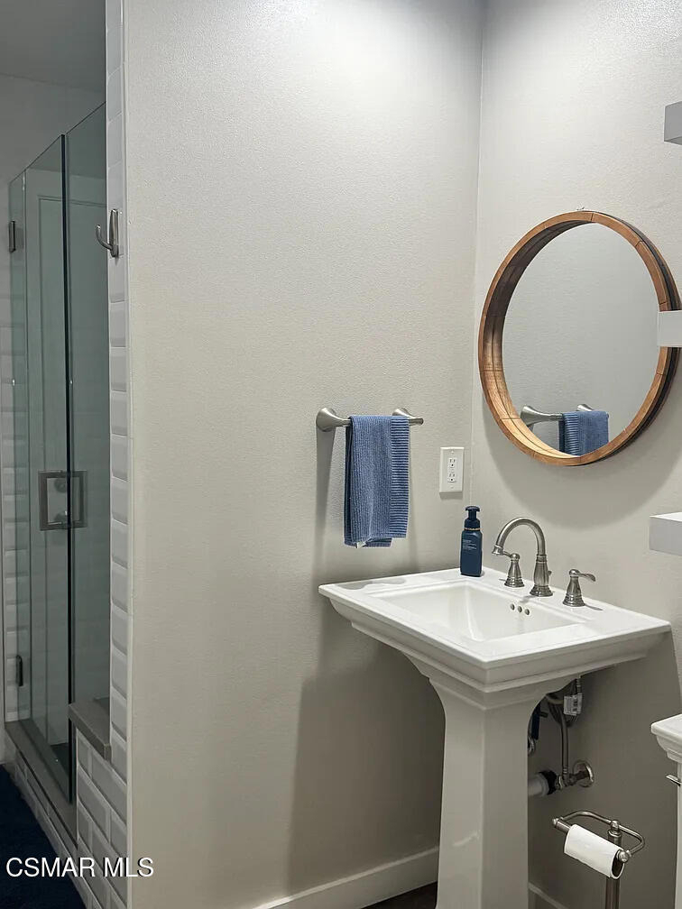 5033 Island View Street - Photo 4