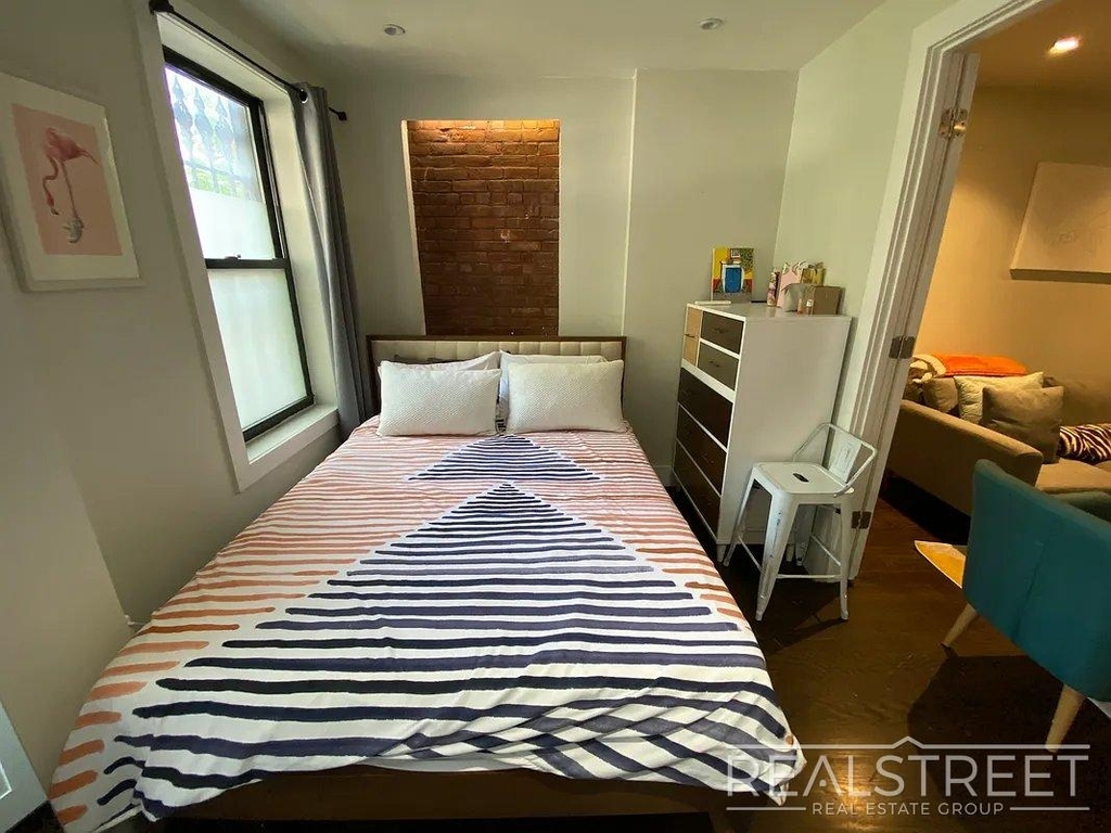 74 Maujer Street - Photo 3