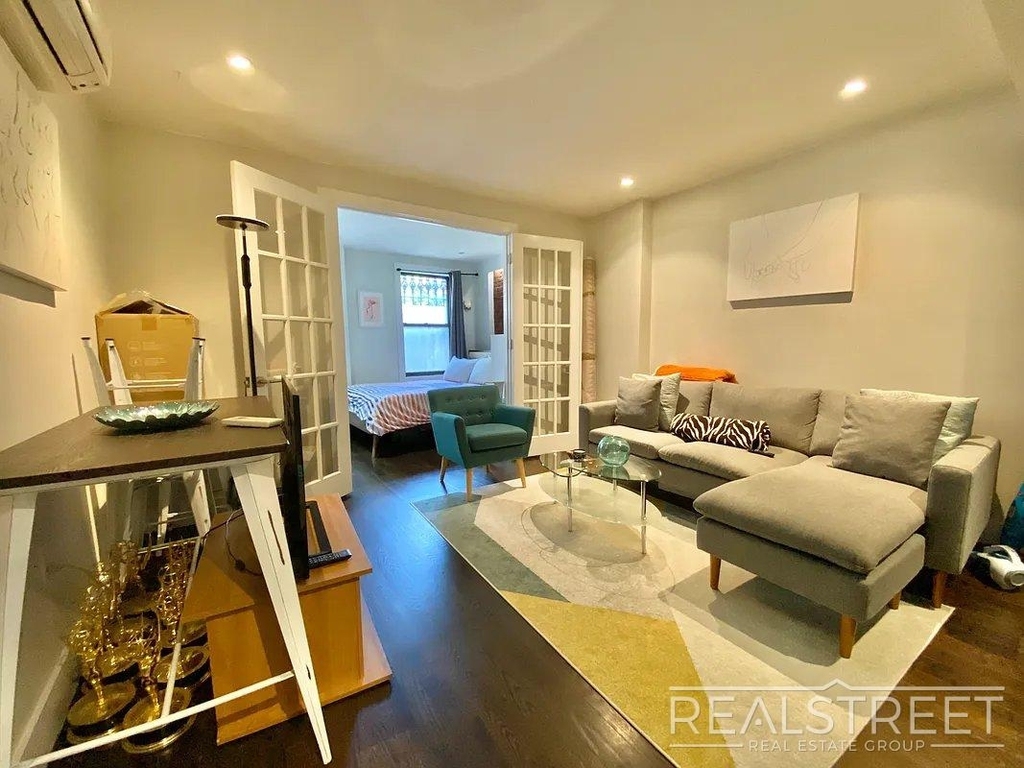 74 Maujer Street - Photo 9