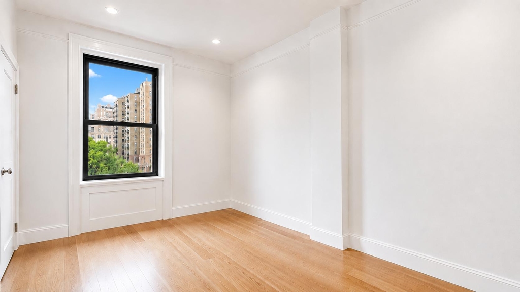 310 West 97th Street - Photo 9