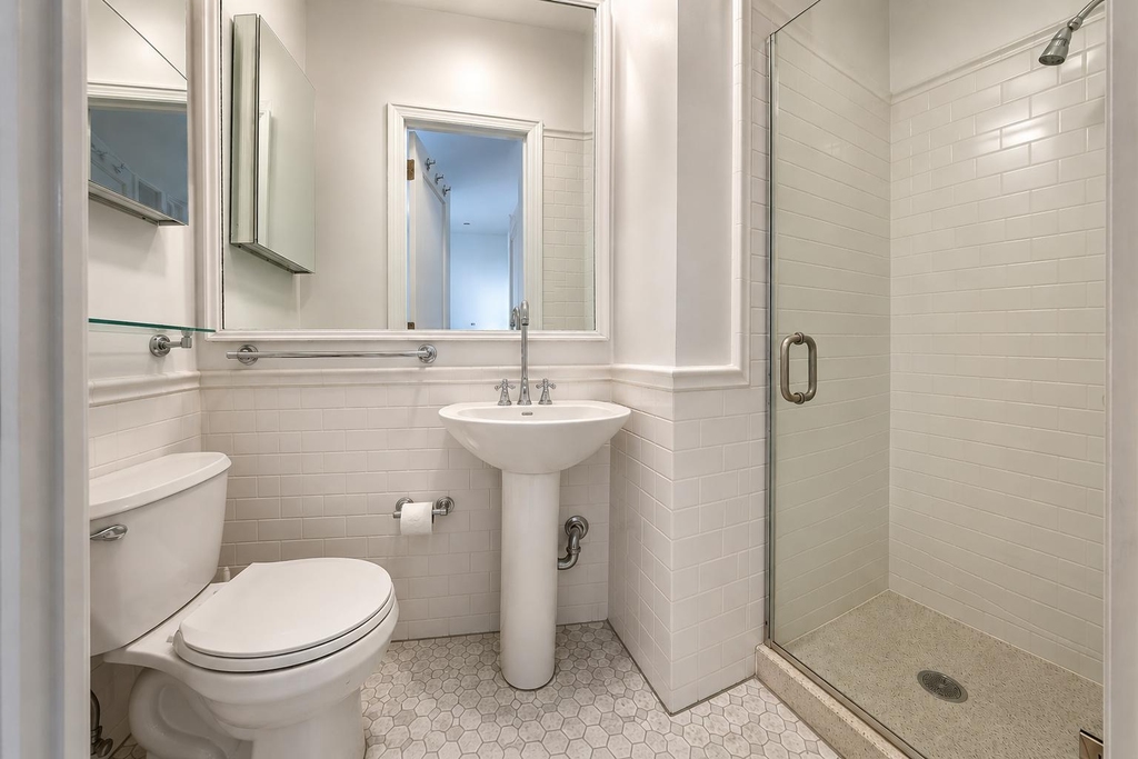 310 West 97th Street - Photo 15
