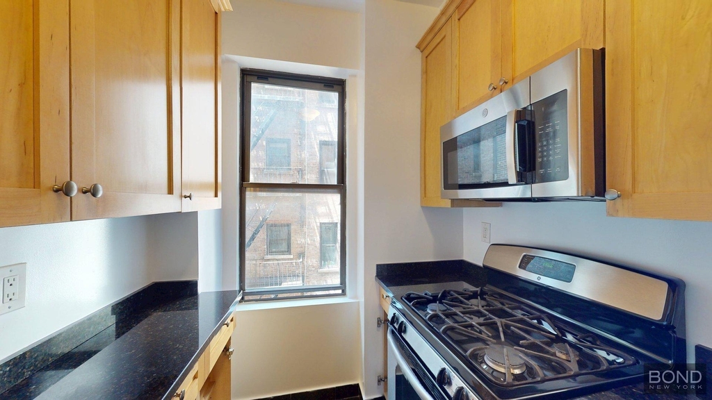 West 79th Street - Photo 1