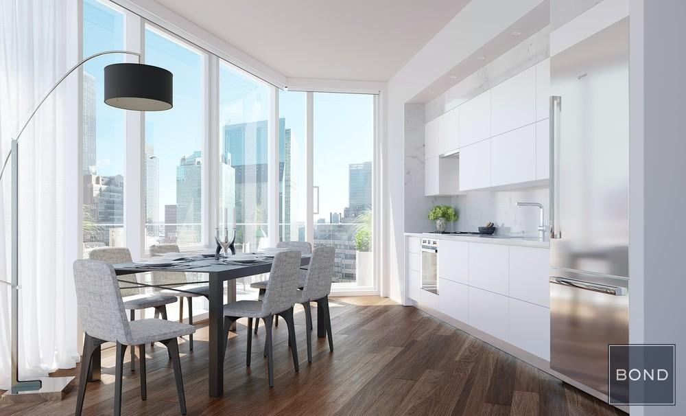 East 44th Street - Photo 2