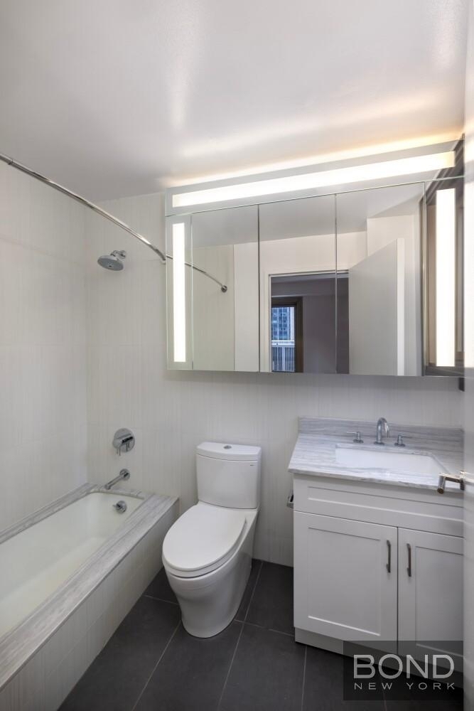 West 55th Street - Photo 5