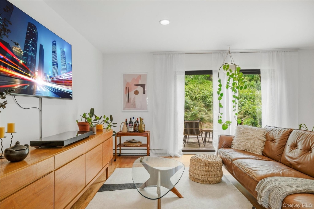 15 Hammond Plaza - Photo 4