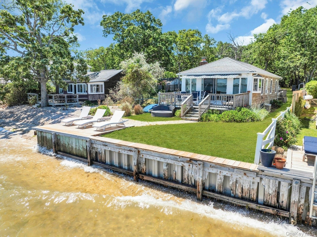 135 Noyack Avenue - Photo 41