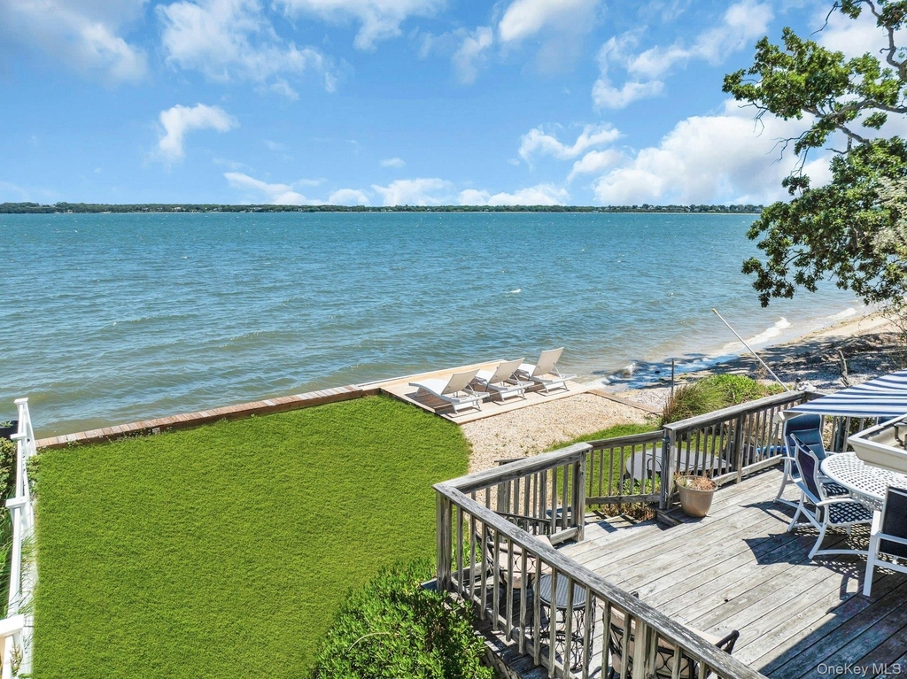 135 Noyack Avenue - Photo 39