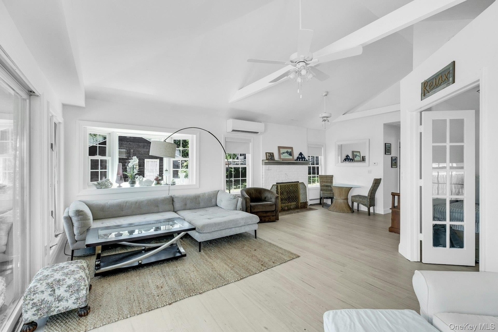 135 Noyack Avenue - Photo 19