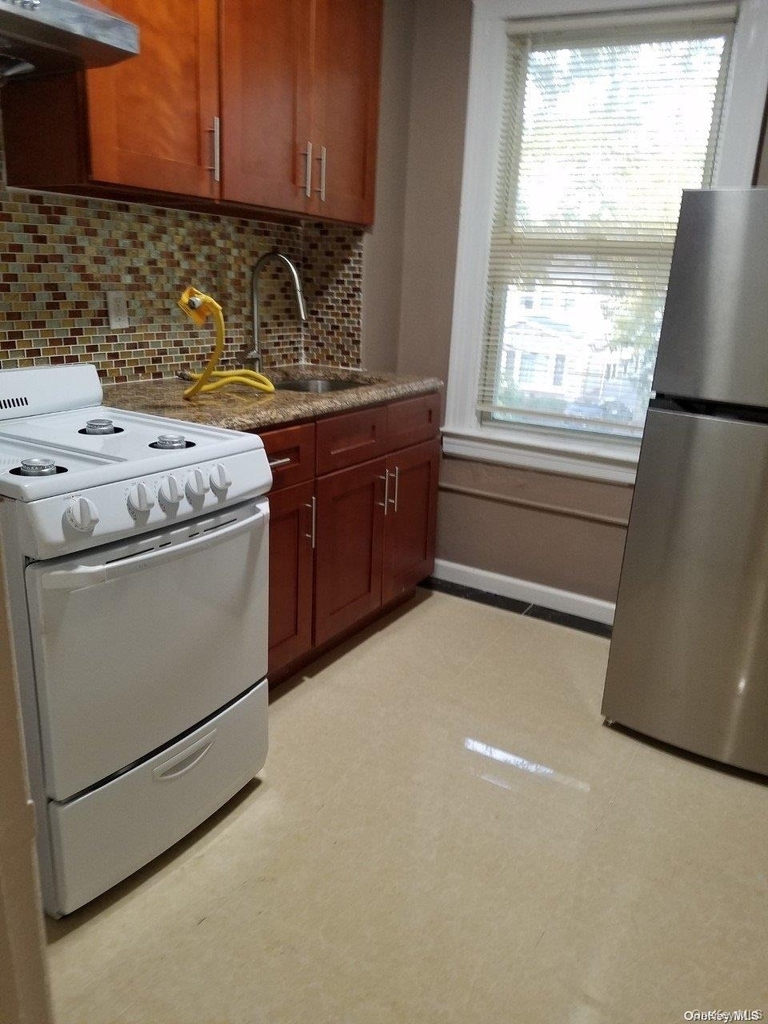 87-44 254 Street - Photo 2