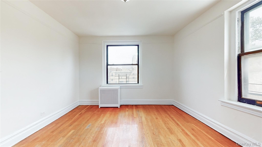 72-34 Austin St - Photo 8