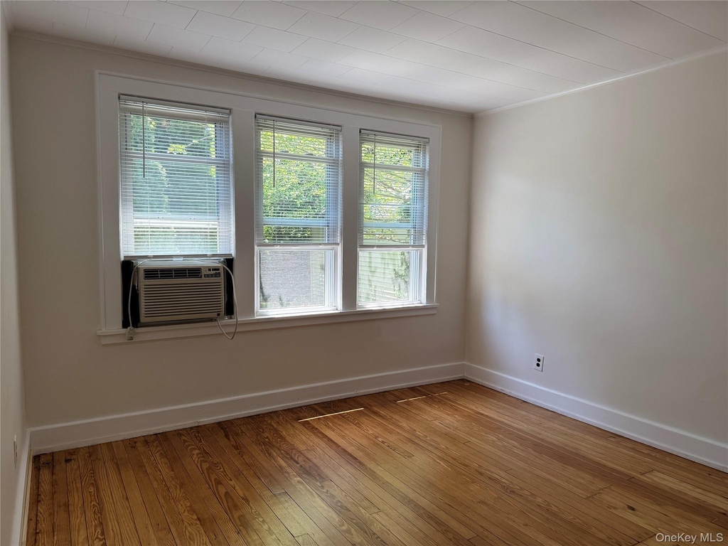 24 Adelaide Street - Photo 5