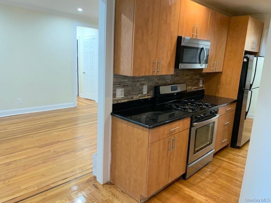 312 Main Street - Photo 3