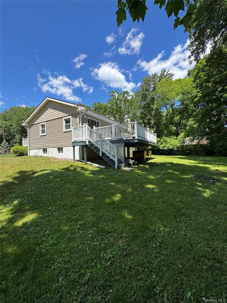 18 Montfort Woods Road - Photo 0