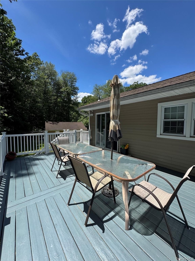 18 Montfort Woods Road - Photo 16