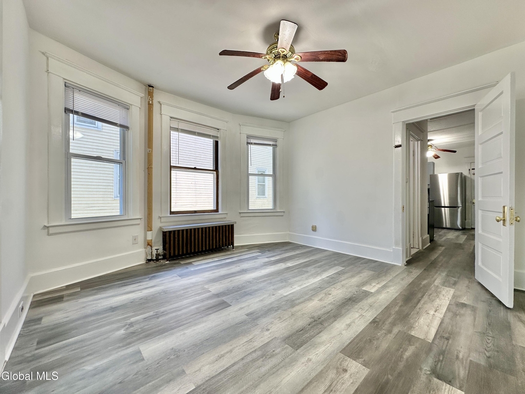 1346 Stanford Street - Photo 7