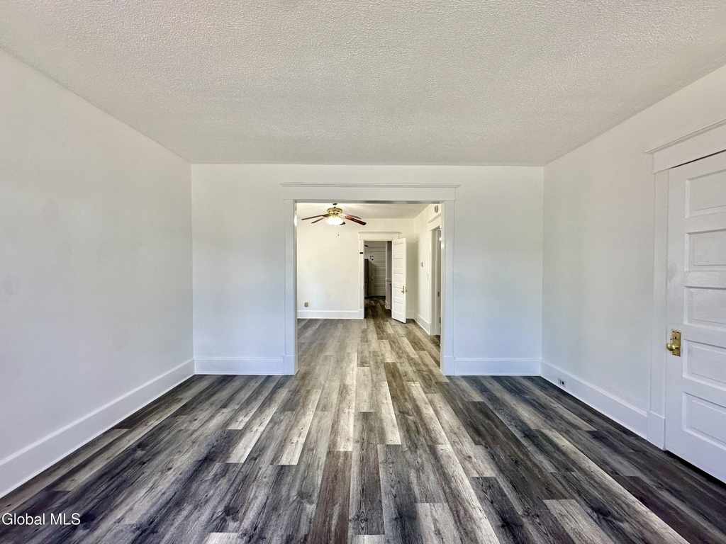 1346 Stanford Street - Photo 6