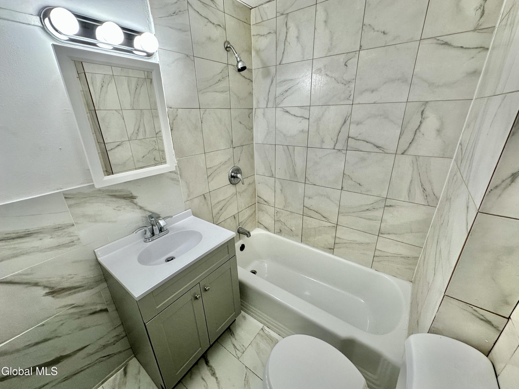 1346 Stanford Street - Photo 14