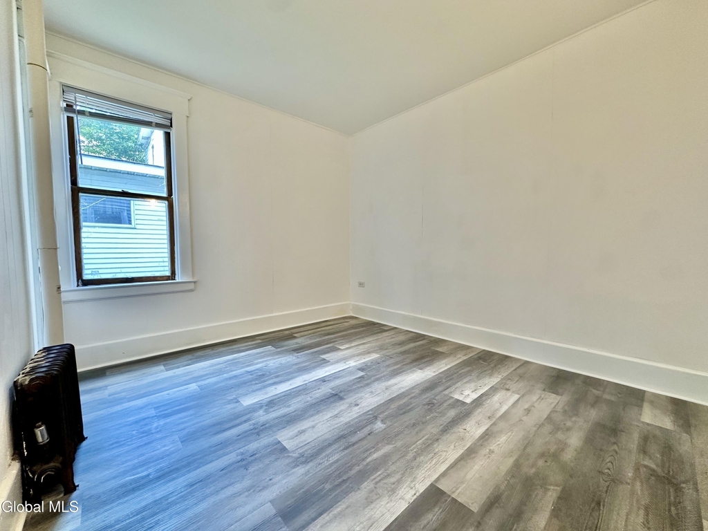 1346 Stanford Street - Photo 15