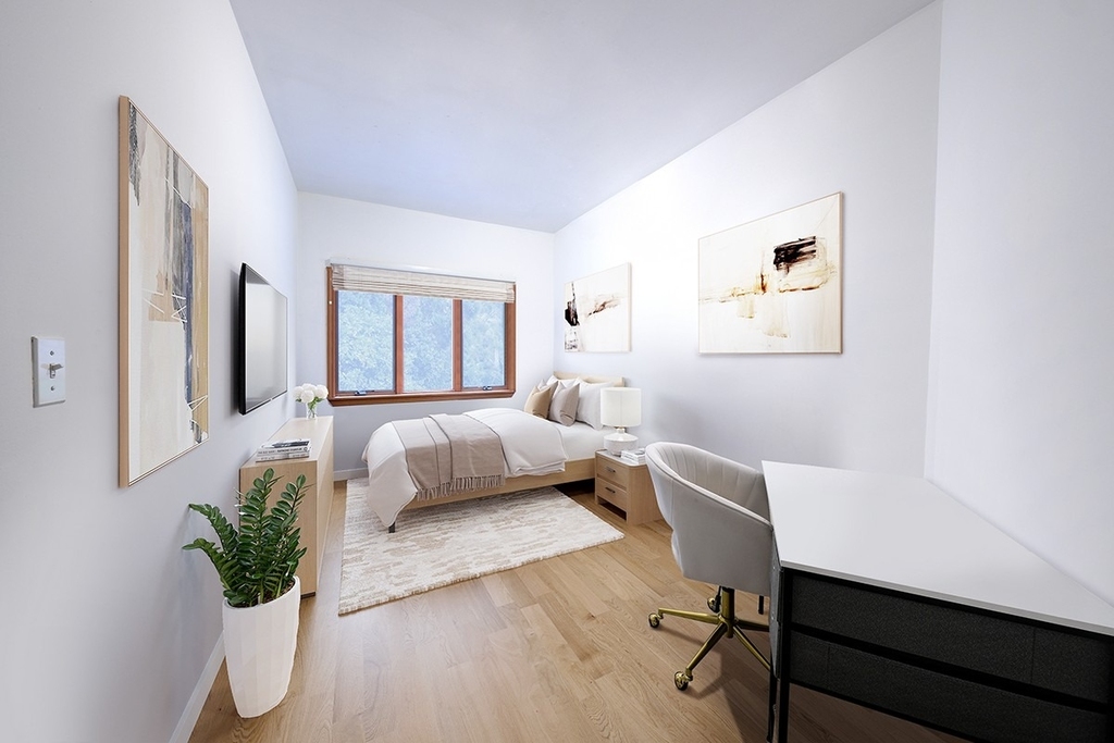 583 Warren Street - Photo 13