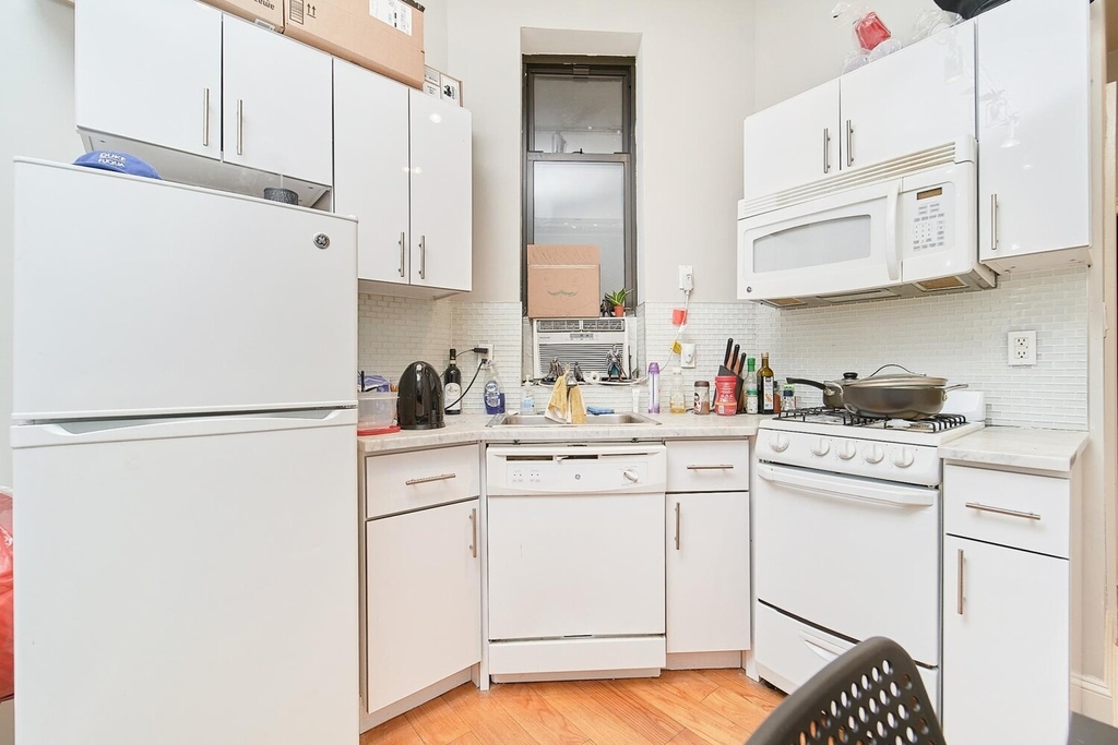 163 Chrystie Street - Photo 4