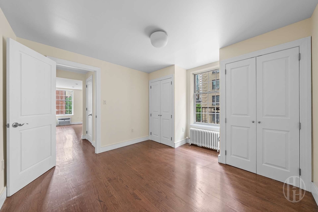 200 E 35th Street - Photo 7