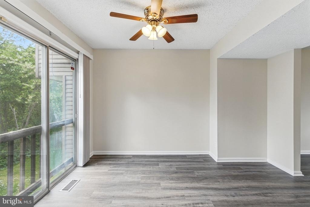 505 Knollwood Court - Photo 5