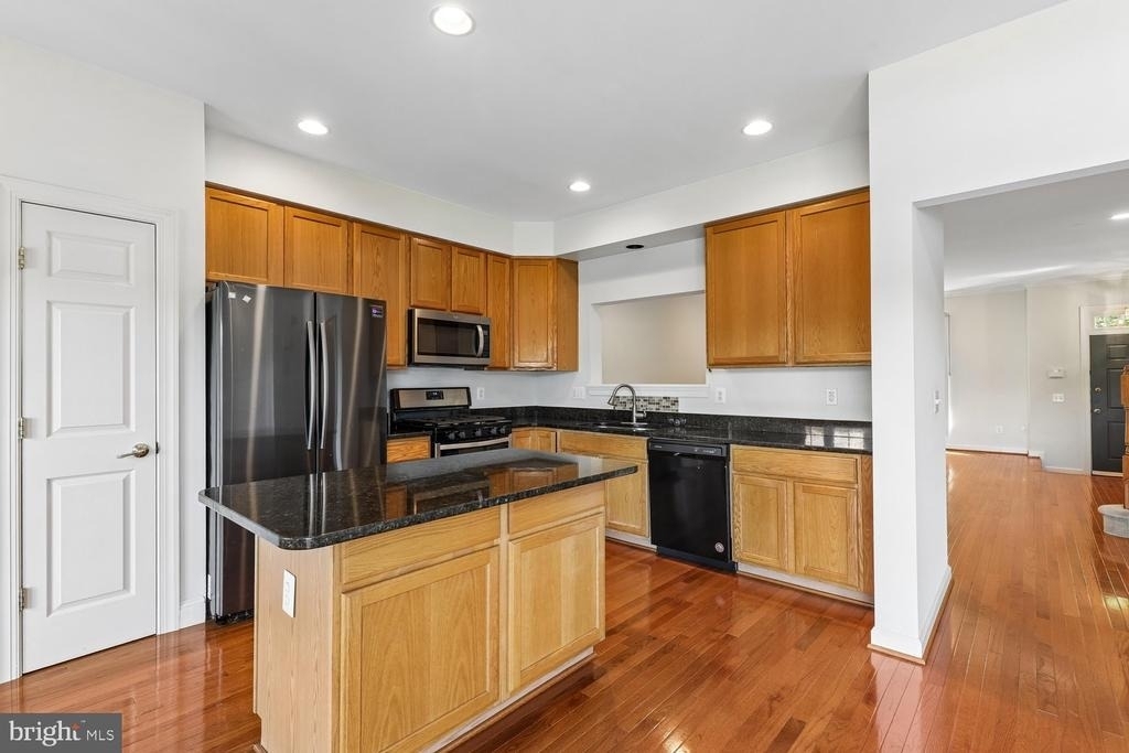 14240 Madrigal Drive - Photo 4