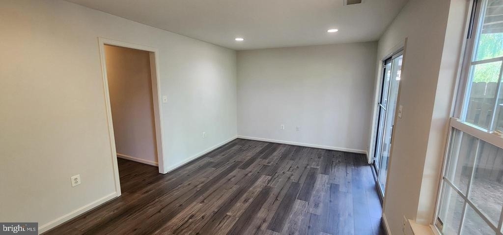 45512 Lakemont Square - Photo 17