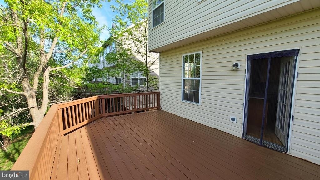 45512 Lakemont Square - Photo 20