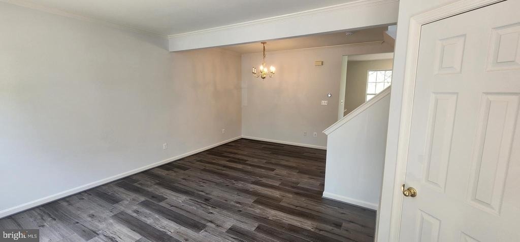 45512 Lakemont Square - Photo 1