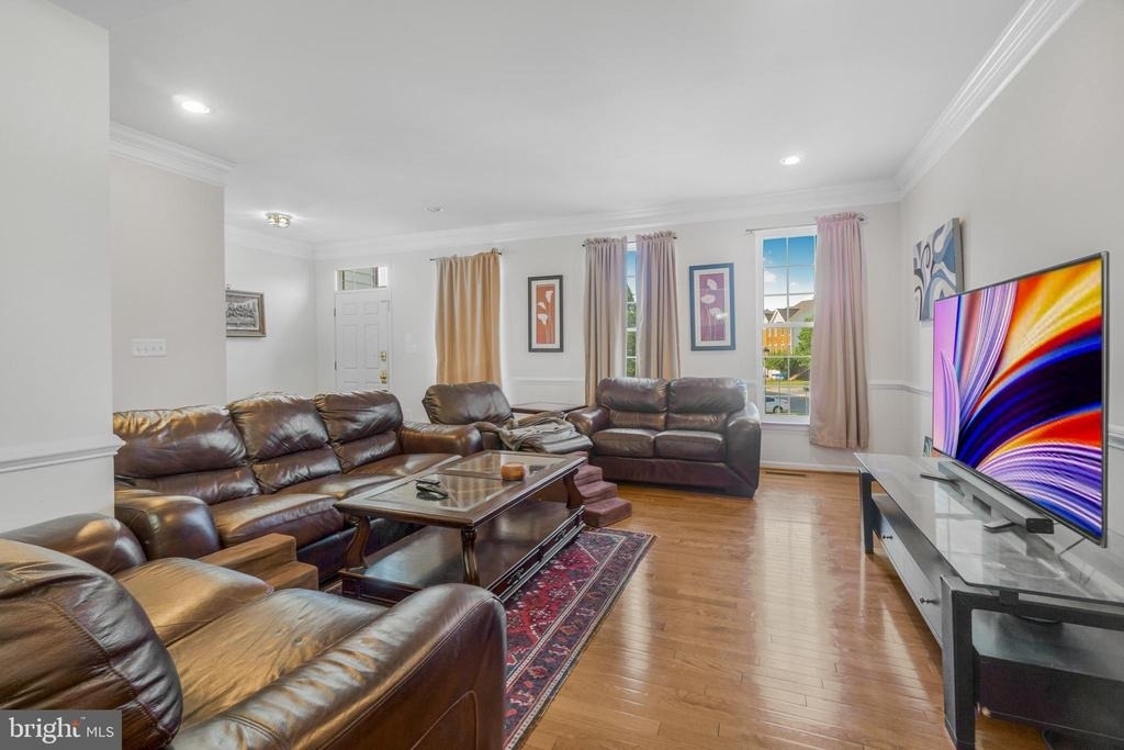 43729 Stoke Chapel Terrace - Photo 5
