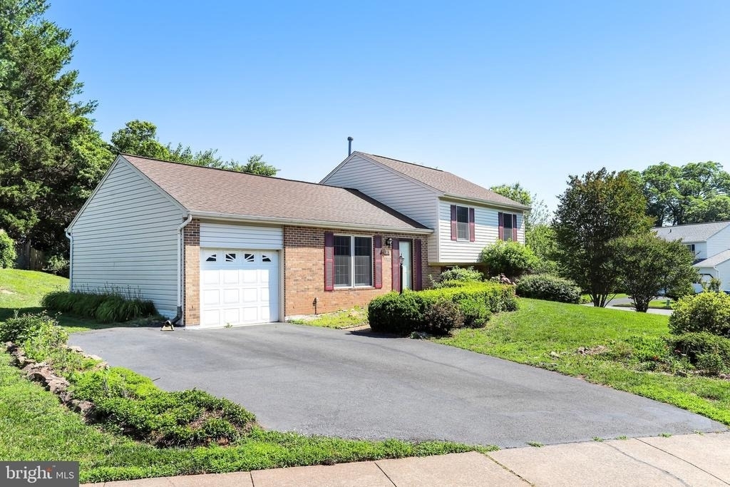 1803 E Beech Road - Photo 2