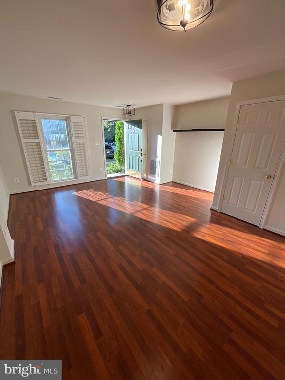 42793 Pilgrim Square - Photo 2
