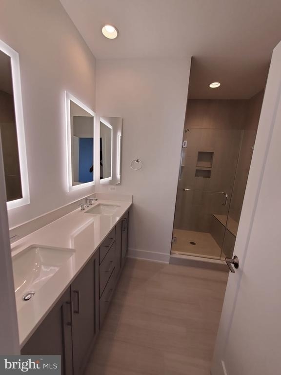 1882 Michael Faraday Drive - Photo 17