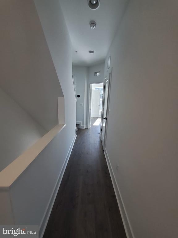 1882 Michael Faraday Drive - Photo 19