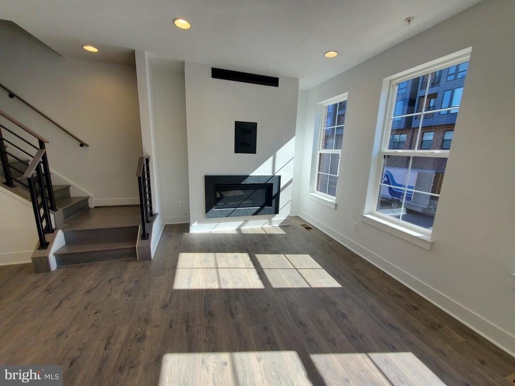 1882 Michael Faraday Drive - Photo 13