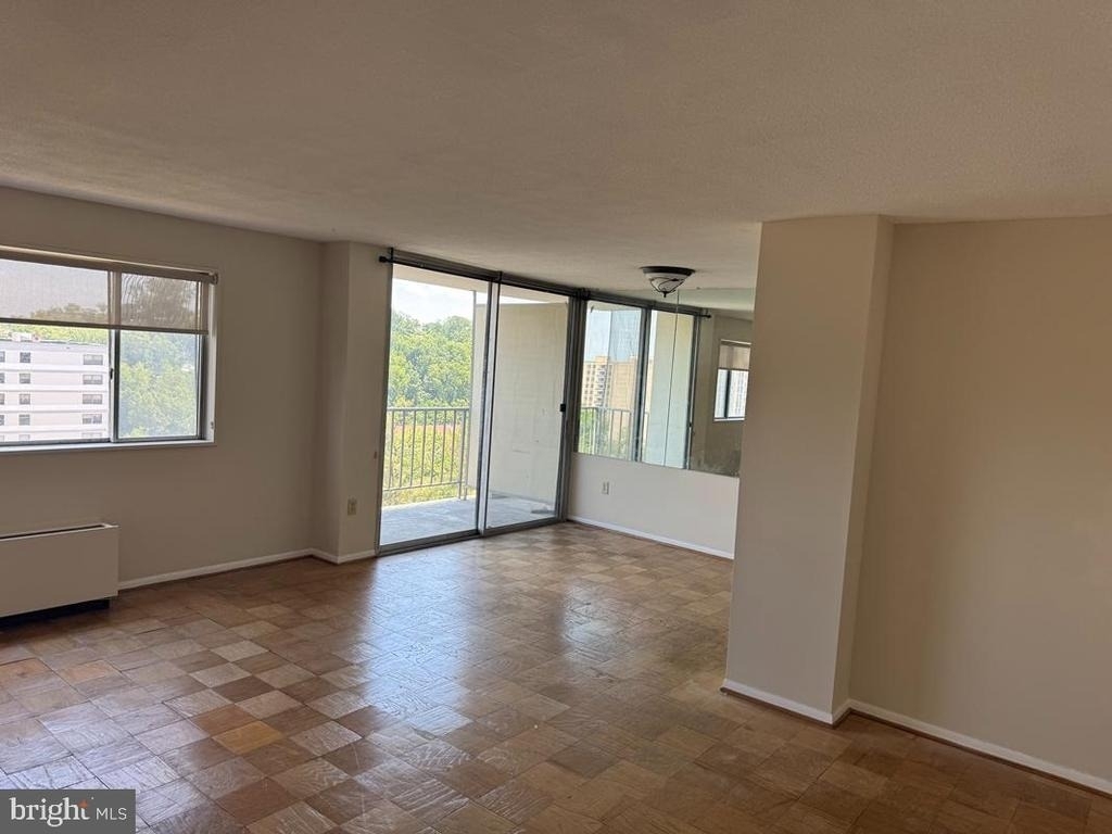 2059 Huntington Avenue - Photo 12