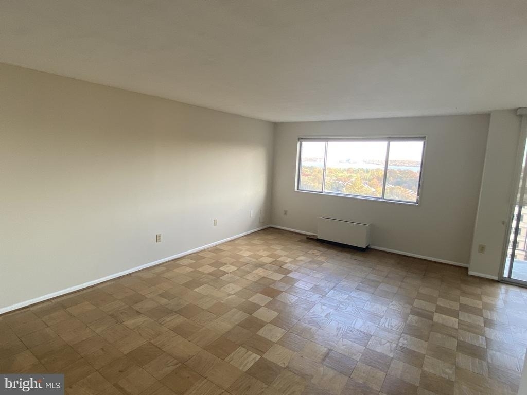 2059 Huntington Avenue - Photo 15