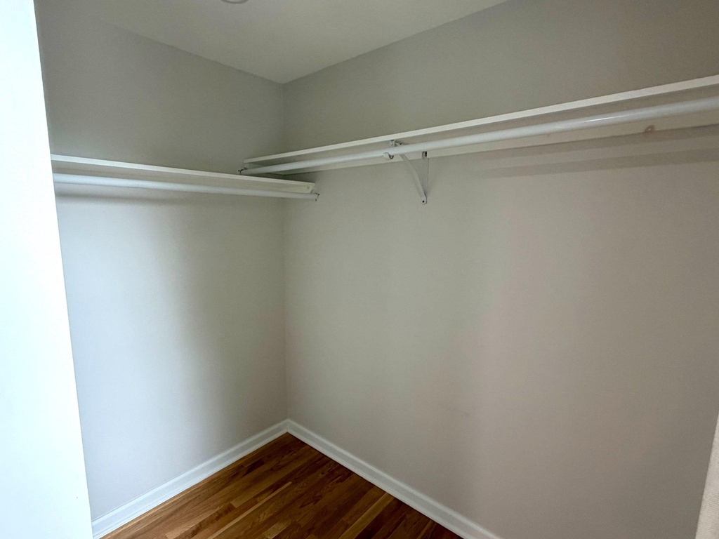 6812 Ericka Avenue - Photo 18