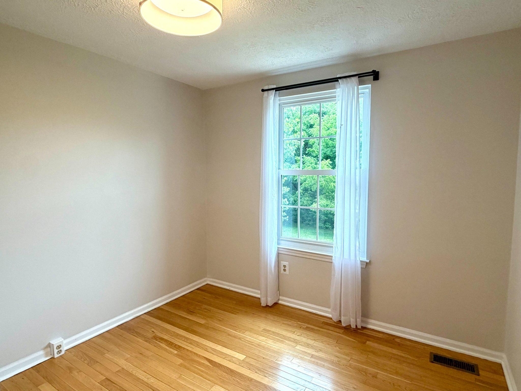 6812 Ericka Avenue - Photo 23