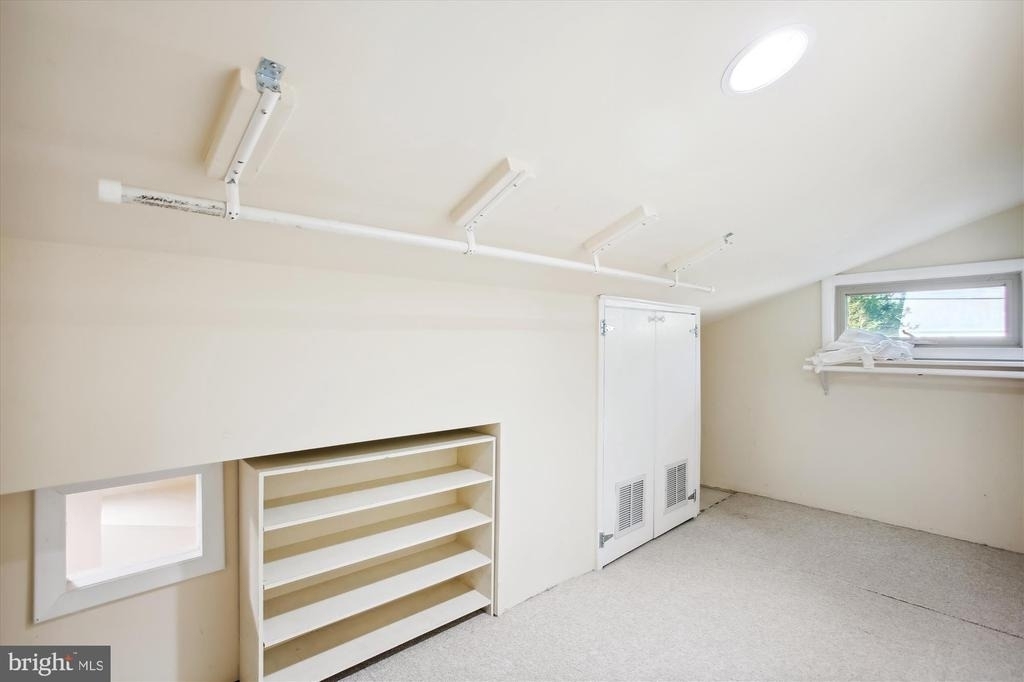 8509 Cyrus Place - Photo 22